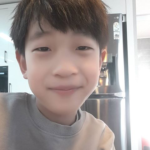 초등학생 셀카 